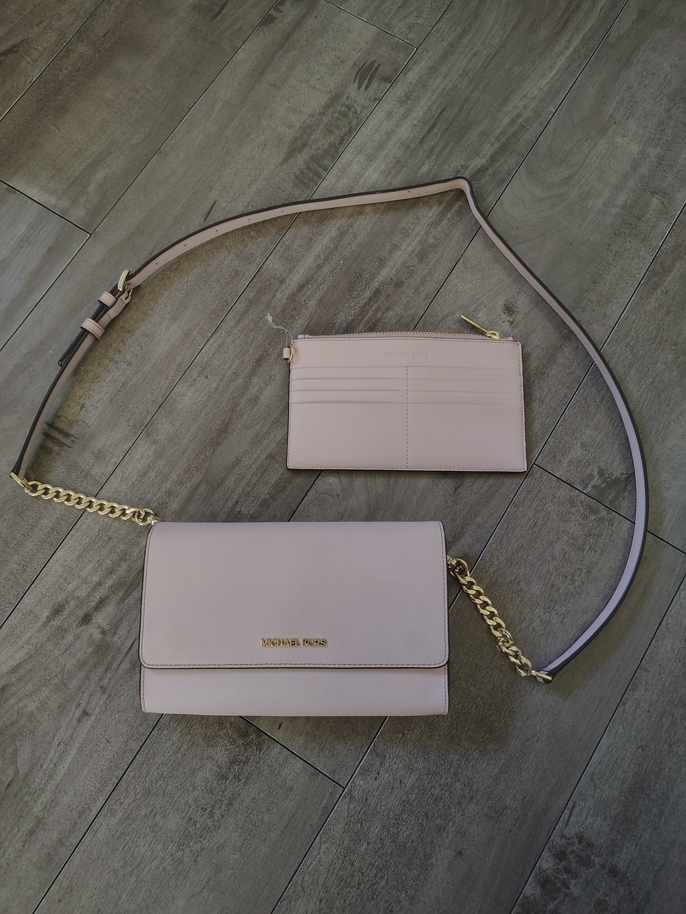 MICHAEL KORS Pale Pink Leather Crossbody with Gold Chain Strap
